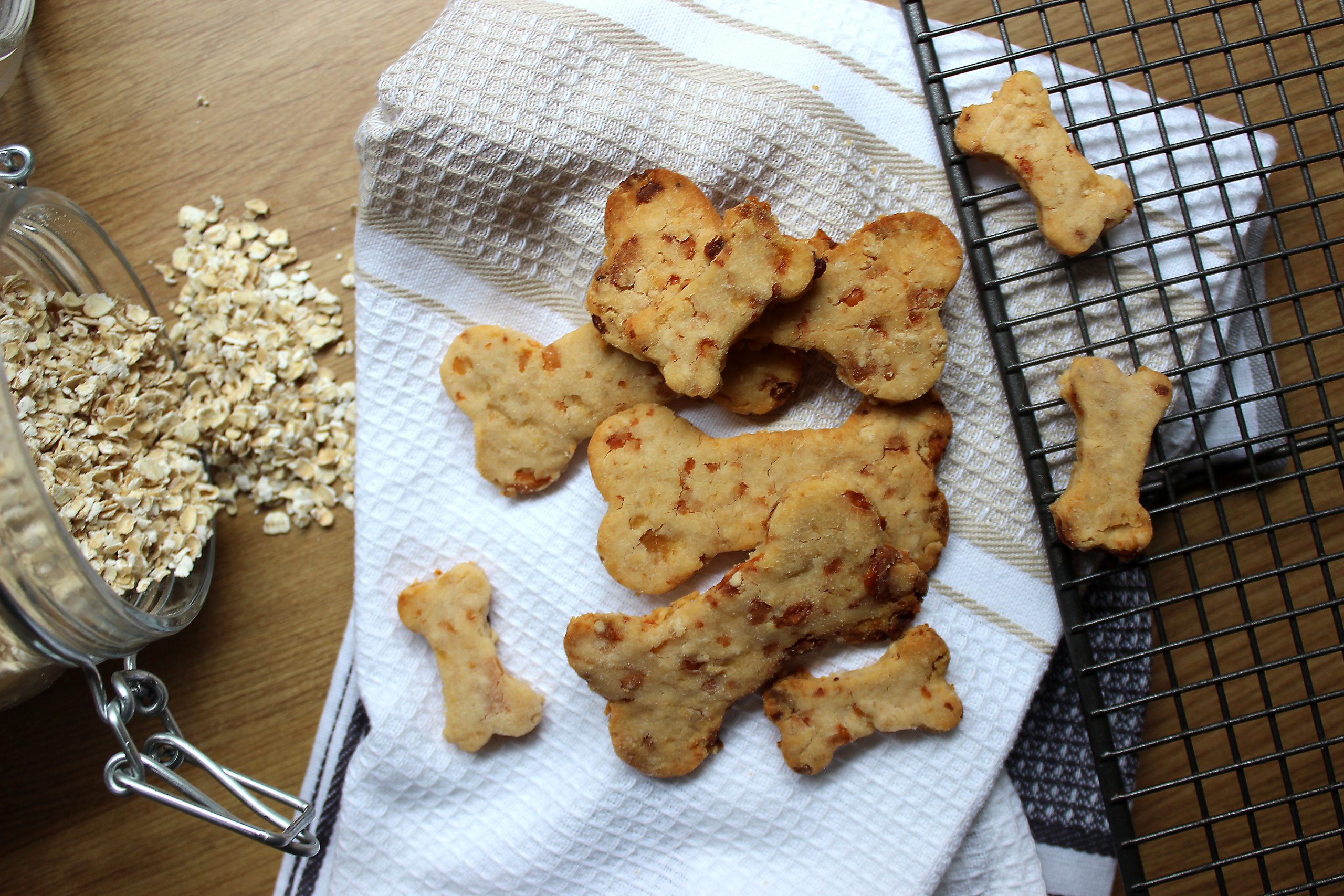 All Natural Homemade Apple and Cheddar Dog Biscuits Recipe